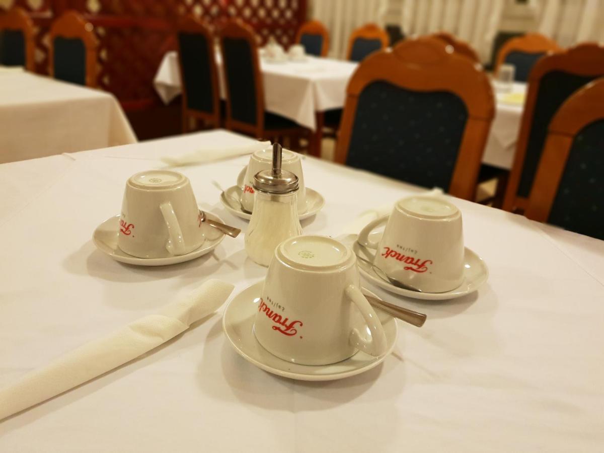 Carlstadt Hotel 3*