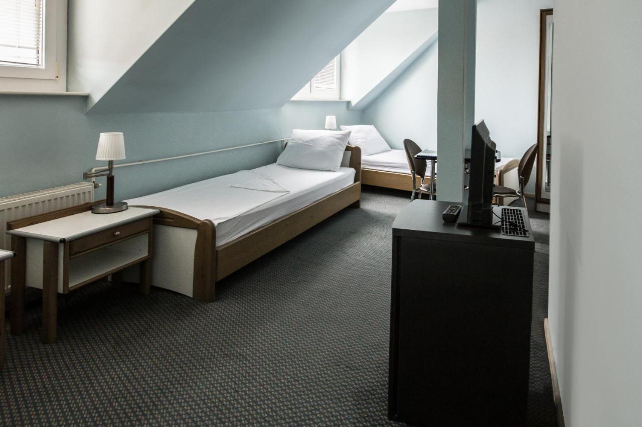Hotel Carlstadt 3*