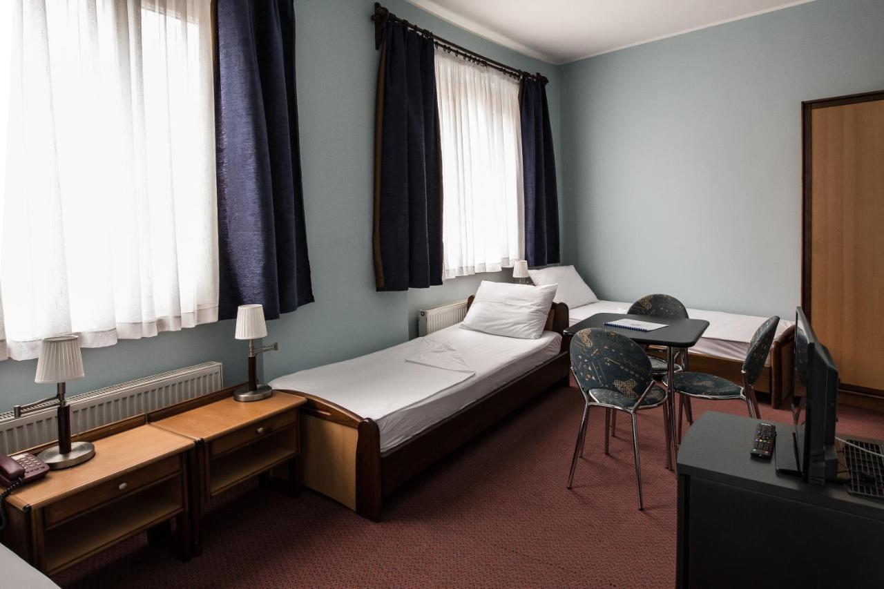 Carlstadt Hotel 3*